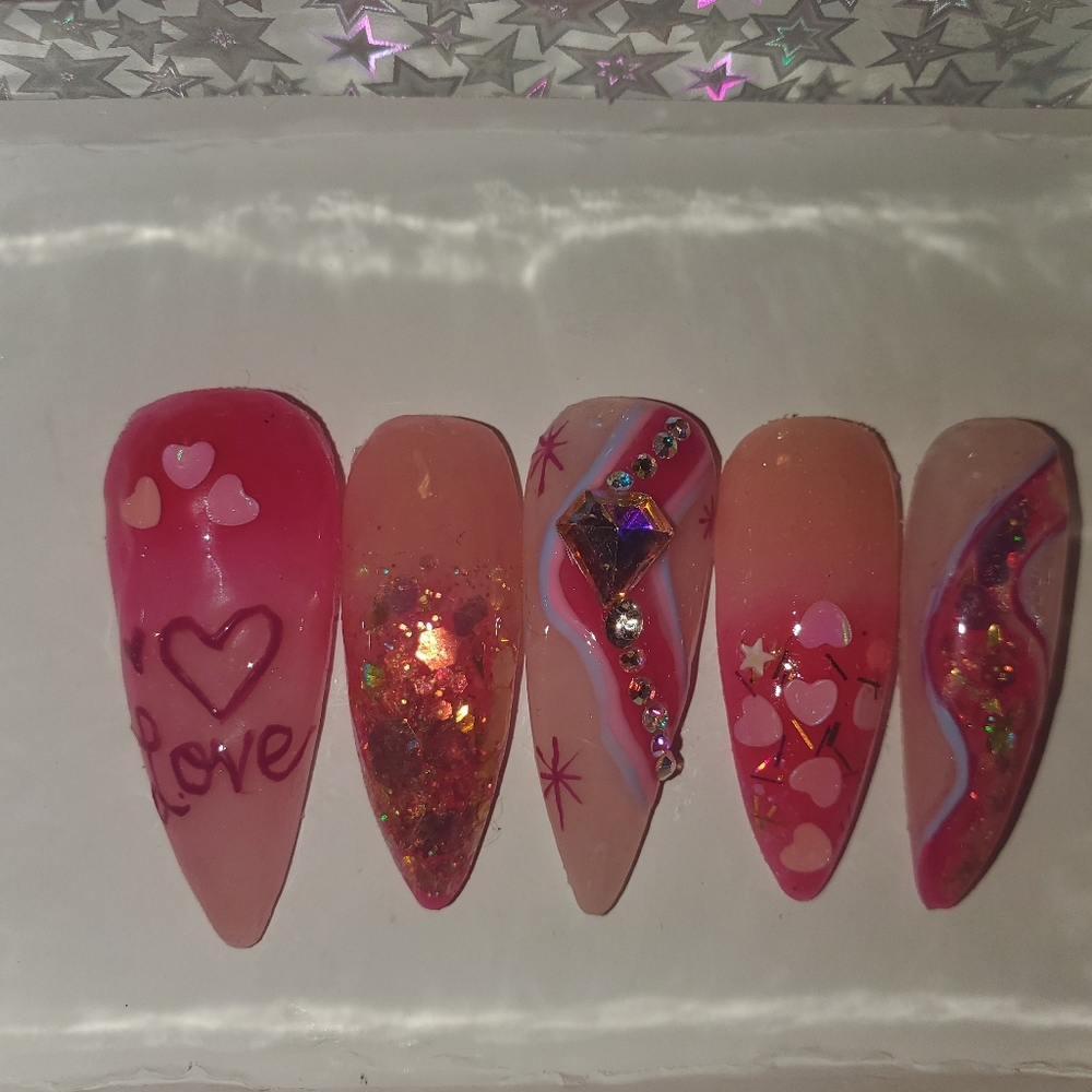 Custmized Nails - Picture 7 of 16